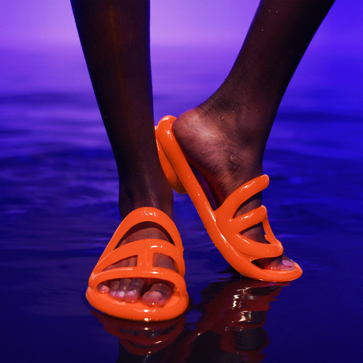 Melissa x Telfar Jelly Slide - Orange - Slides & Sandals
